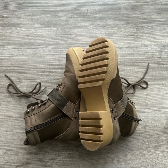 Steve Madden combat boots Sz 10 hiking - Picture 7 of 8